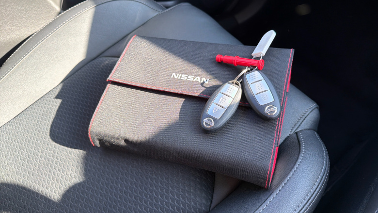 Nissan Qashqai 1.3 DiG-T Tekna 5dr Petrol Hatchback